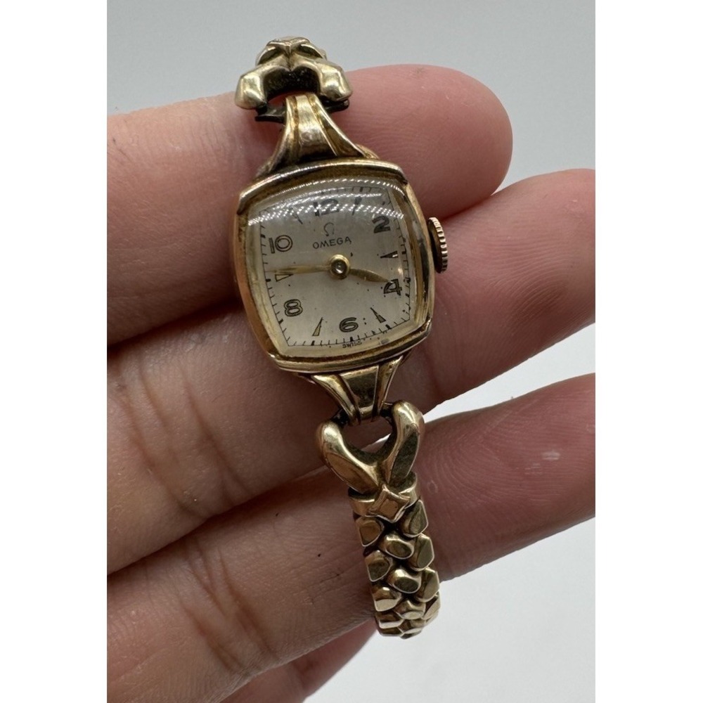 Omega Women's Gold Tone Bracelet Watch with Cream Dial
